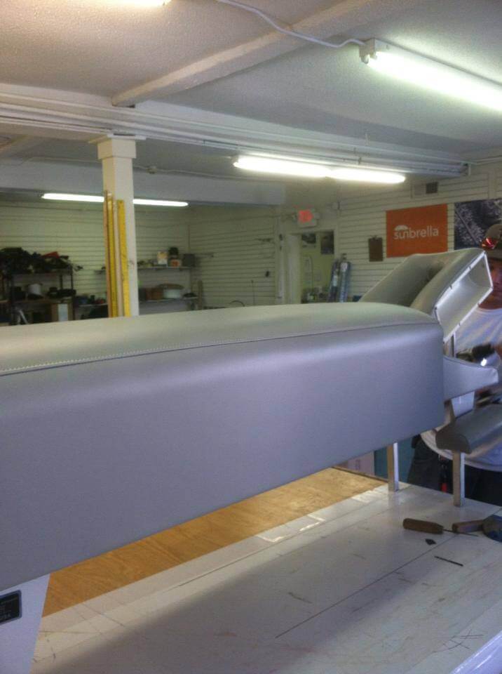 Restaurants & Medical Exam Tables Federal Seat covers